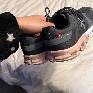 Women’s On Cloud Sneakers